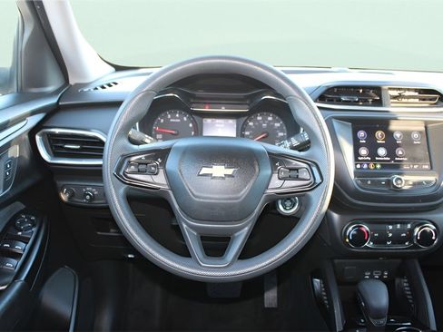 Used 2023 Chevrolet TrailBlazer LT image 18