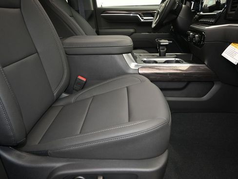 New 2026 Chevrolet Silverado 1500 LTZ w/ LTZ Premium Package AWD/4WD image 28