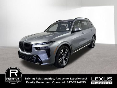 Used 2026 BMW X7 xDrive40i AWD/4WD image 2