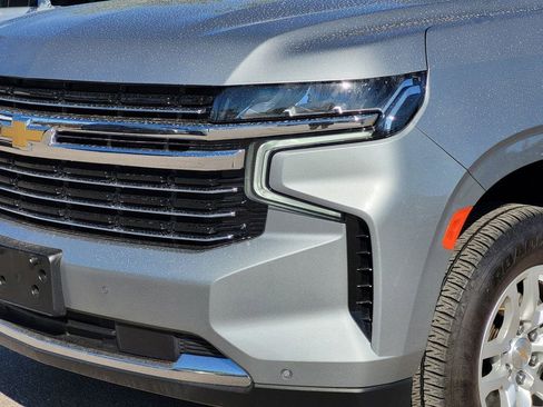 Certified 2024 Chevrolet Suburban LT RWD image 4