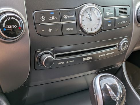 Used 2012 Hyundai Equus Signature RWD image 34