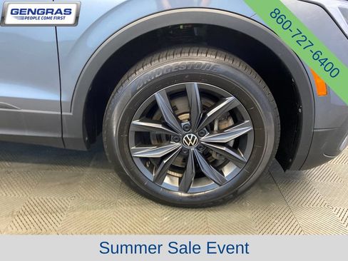 Used 2022 Volkswagen Tiguan SE AWD/4WD image 47