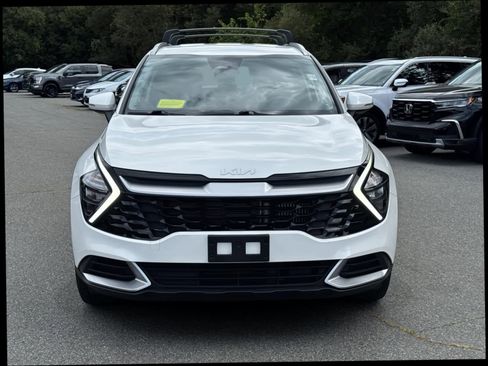 Used 2023 Kia Sportage EX image 40