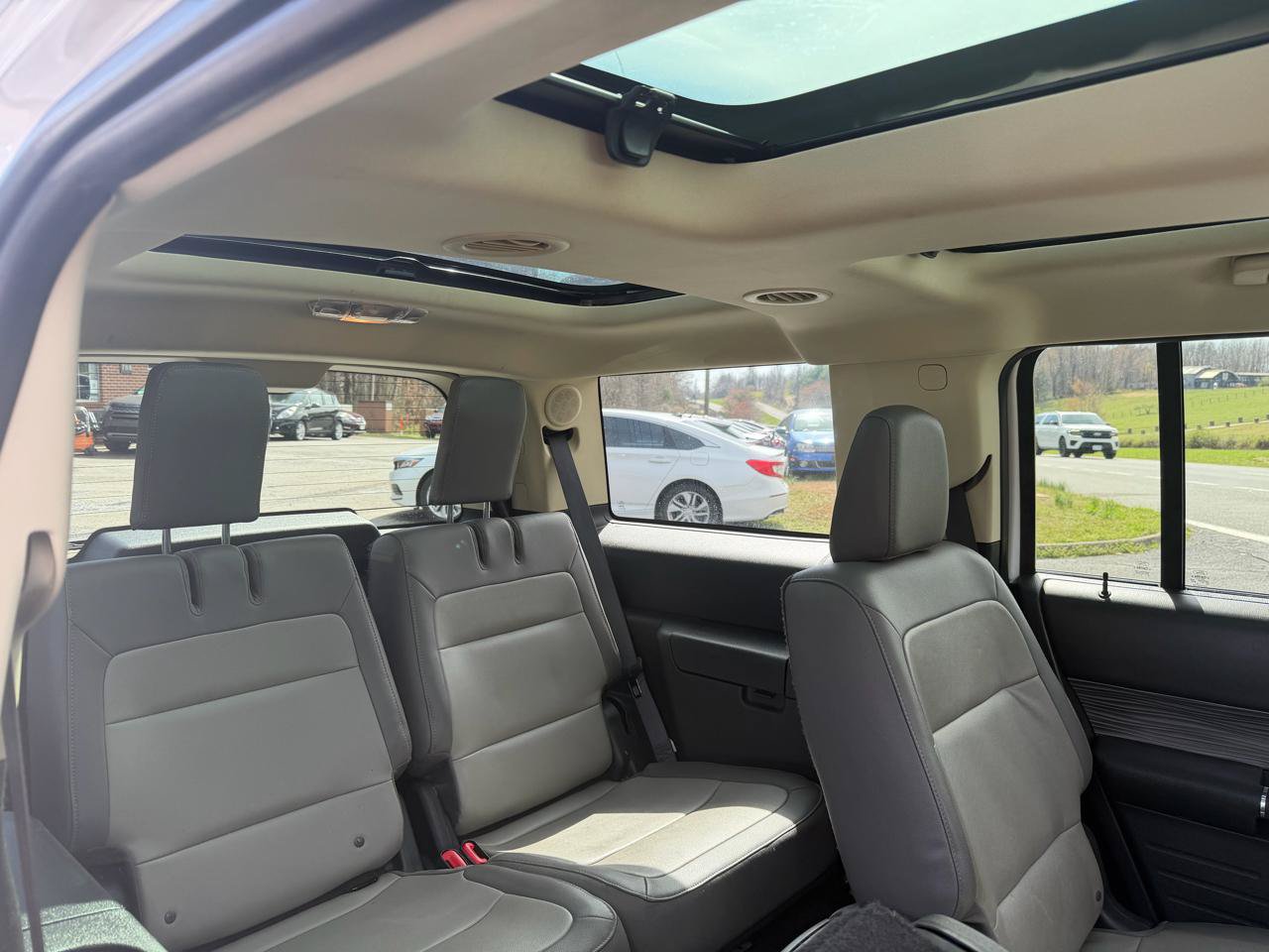 Used 2016 Ford Flex Limited w/ Equipment Group 303A AWD/4WD image 38