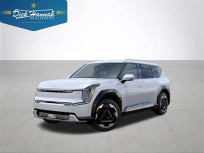 New 2026 Kia EV9 Land