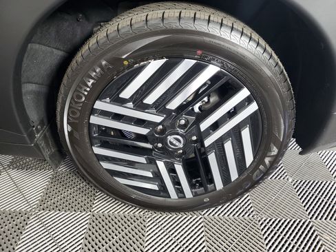 New 2026 Nissan Leaf SV+ w/ Floor Mat Package (SV+) image 28