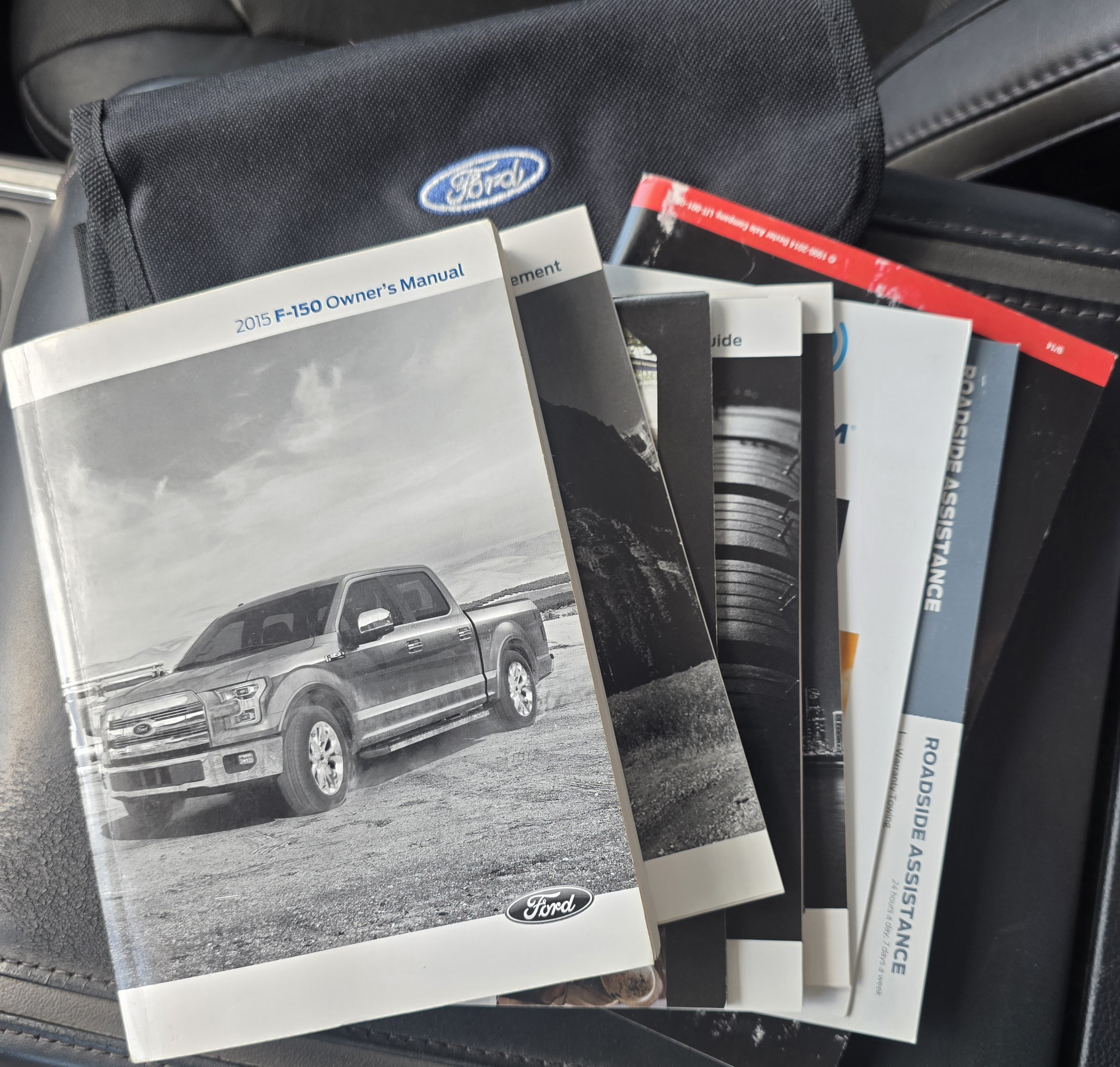 Used 2015 Ford F150 Platinum w/ Equipment Group 701A Luxury AWD/4WD image 28