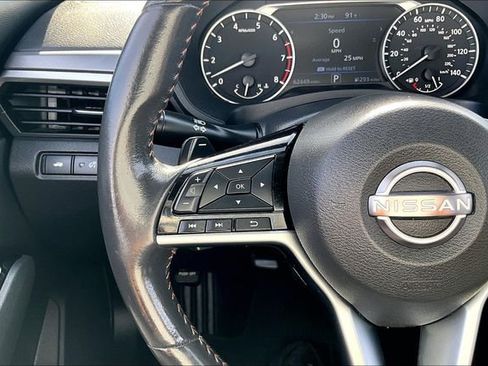 Certified 2023 Nissan Altima 2.5 SR image 10