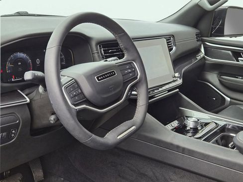 Used 2024 Jeep Wagoneer 2WD w/ Premium Group I image 17