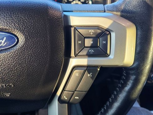 Used 2017 Ford F150 Lariat w/ Equipment Group 502A Luxury image 21