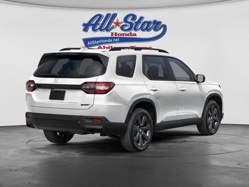 Certified 2026 Honda Pilot Sport image 2
