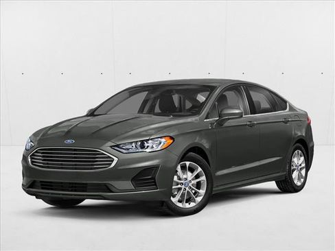 Used 2020 Ford Fusion SE FWD image 1