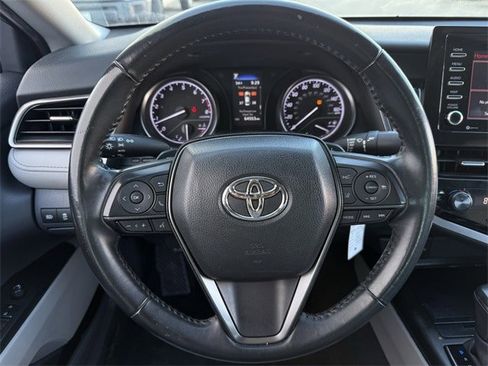 Used 2023 Toyota Camry SE image 12