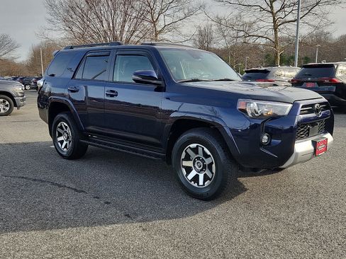 Certified 2022 Toyota 4Runner TRD Off-Road Premium image 4