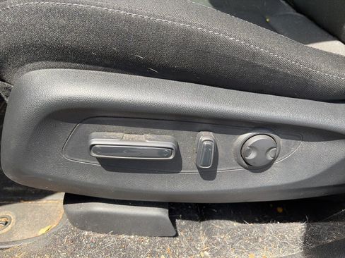 Certified 2025 Honda CR-V EX image 13