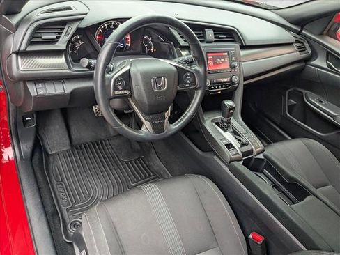 Used 2017 Honda Civic Sport image 10