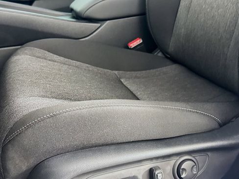 Used 2025 Honda Accord SE image 30