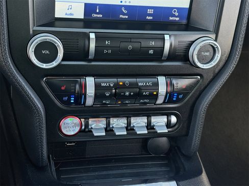 Used 2020 Ford Mustang GT Premium image 30