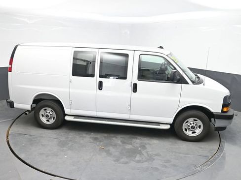 Used 2025 GMC Savana 2500 w/ Driver Convenience Package RWD image 33