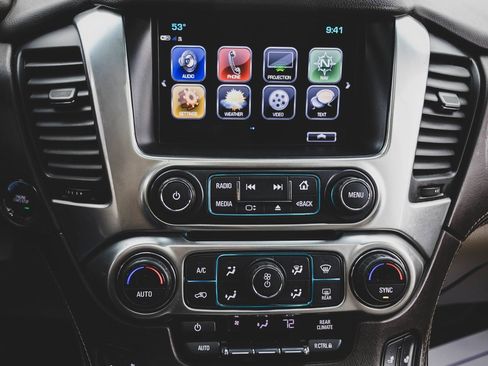 Used 2017 Chevrolet Tahoe LT image 5