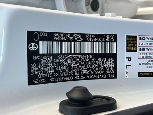 Used 2025 Toyota Corolla SE FWD image 22