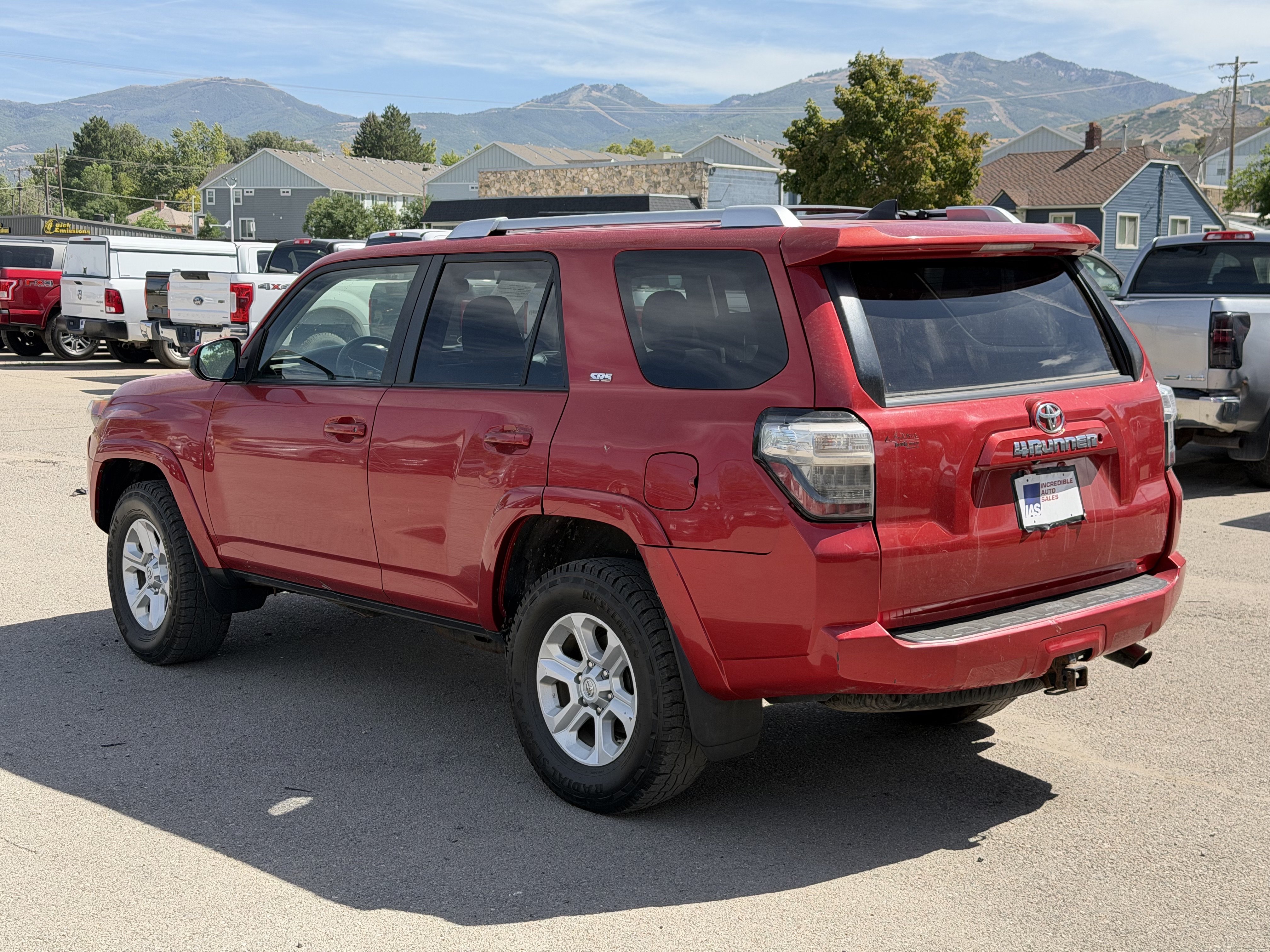 Used 2016 Toyota 4Runner SR5 AWD/4WD image 4