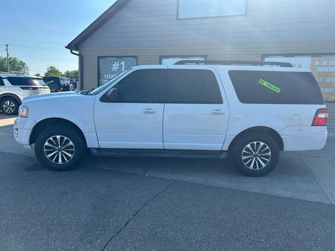 Used 2015 Ford Expedition EL XLT w/ Equipment Group 202A RWD image 8