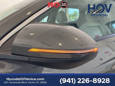 Certified 2024 Hyundai Tucson SEL w/ Convenience Package FWD image 8