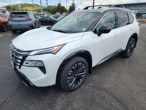 New 2026 Nissan Rogue Platinum w/ Platinum Premium Package image 4