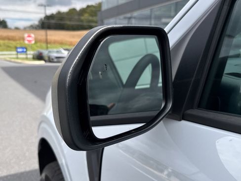 New 2025 Ford Maverick XLT image 24