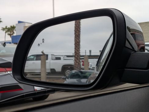 New 2025 Hyundai Venue SEL image 15