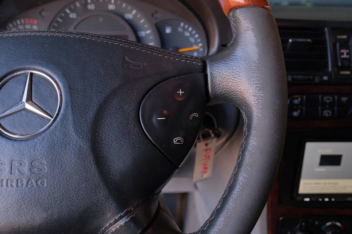 Used 2004 Mercedes-Benz G 500 image 18