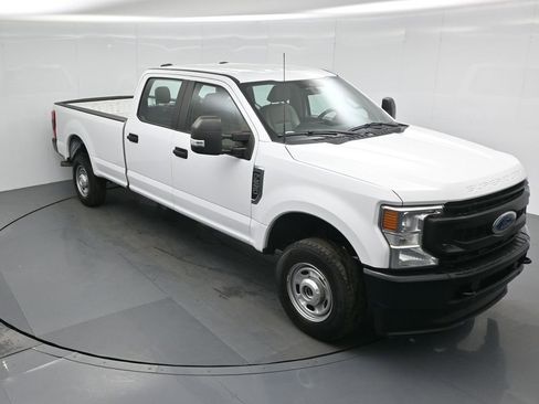 Certified 2022 Ford F250 XL w/ Power Equipment Group image 36