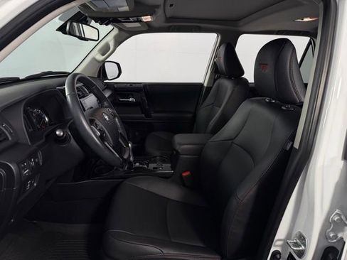 Used 2024 Toyota 4Runner TRD Off-Road Premium image 15