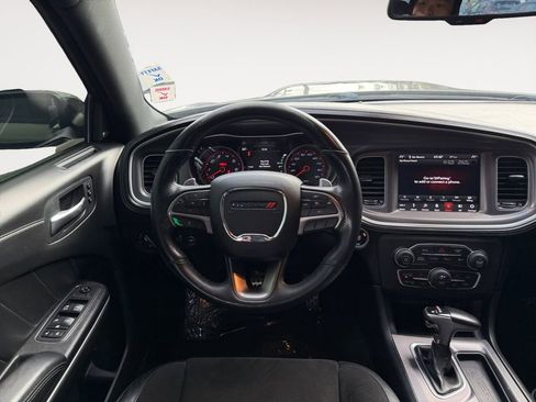Used 2019 Dodge Charger Scat Pack w/ Dynamics Package image 18