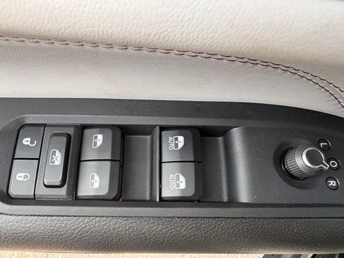 Used 2026 Jeep Compass Limited AWD/4WD image 21