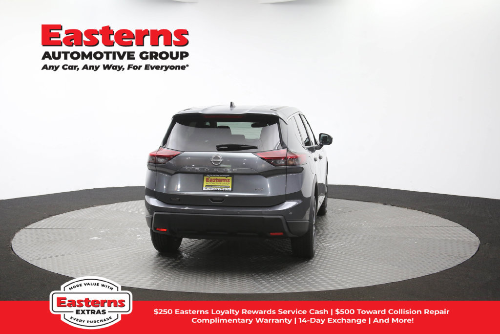 Used 2024 Nissan Rogue S AWD/4WD image 37