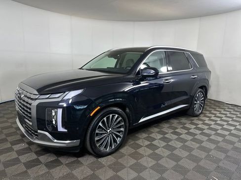 Used 2024 Hyundai Palisade Calligraphy image 7