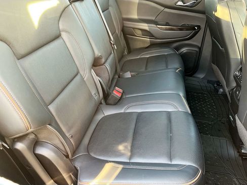 Used 2023 GMC Acadia AT4 w/ Technology Package AWD/4WD image 29