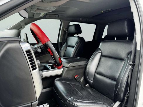 Used 2018 Chevrolet Silverado 1500 LT w/ Texas Edition image 21