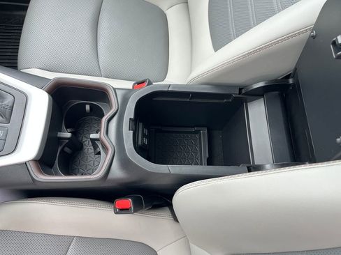 Certified 2024 Toyota RAV4 Limited AWD/4WD image 33
