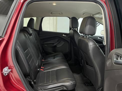 Used 2016 Ford Escape Titanium w/ Equipment Group 301A AWD/4WD image 29