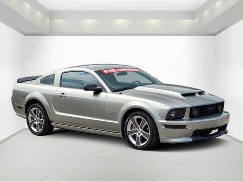 Used 2008 Ford Mustang GT Premium RWD image 1