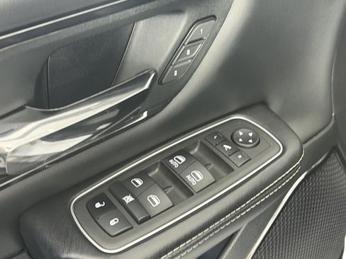 Used 2023 RAM 1500 Limited w/ Bed Utility Group image 26