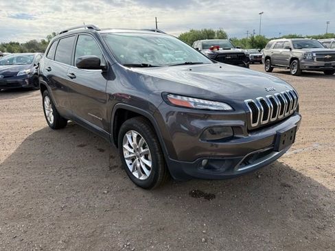 Used 2016 Jeep Cherokee Limited AWD/4WD image 7