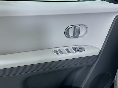 Used 2024 Hyundai Ioniq 5 SEL RWD image 15