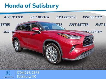 Used 2023 Toyota Highlander Limited
