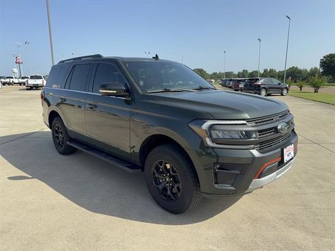 Used 2022 Ford Expedition Timberline AWD/4WD image 2