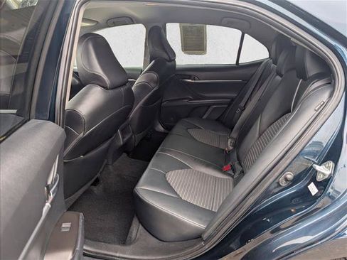 Used 2021 Toyota Camry SE w/ Convenience Package FWD image 16