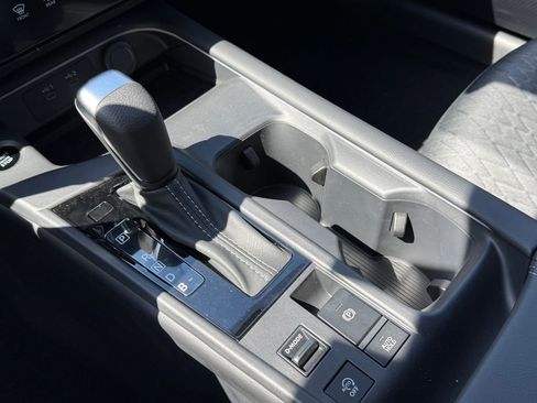 New 2026 Nissan Sentra SV w/ SV Convenience Package FWD image 13